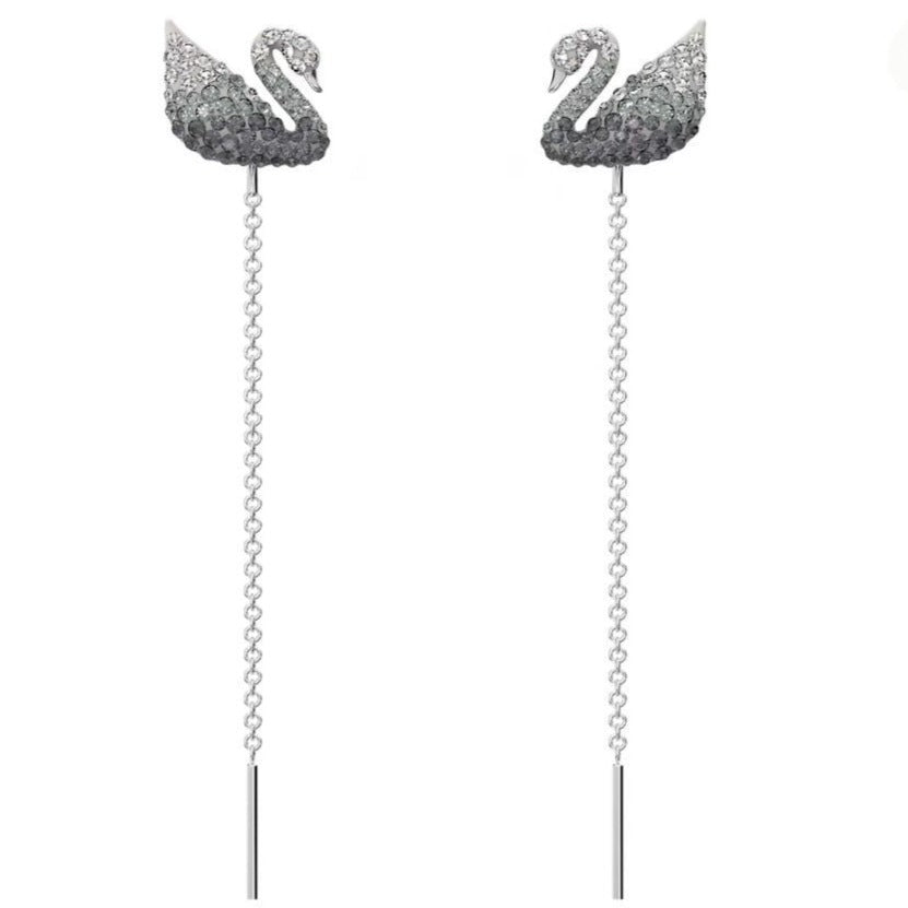 Amazing Iconic Swan Earring - AmazingBaba