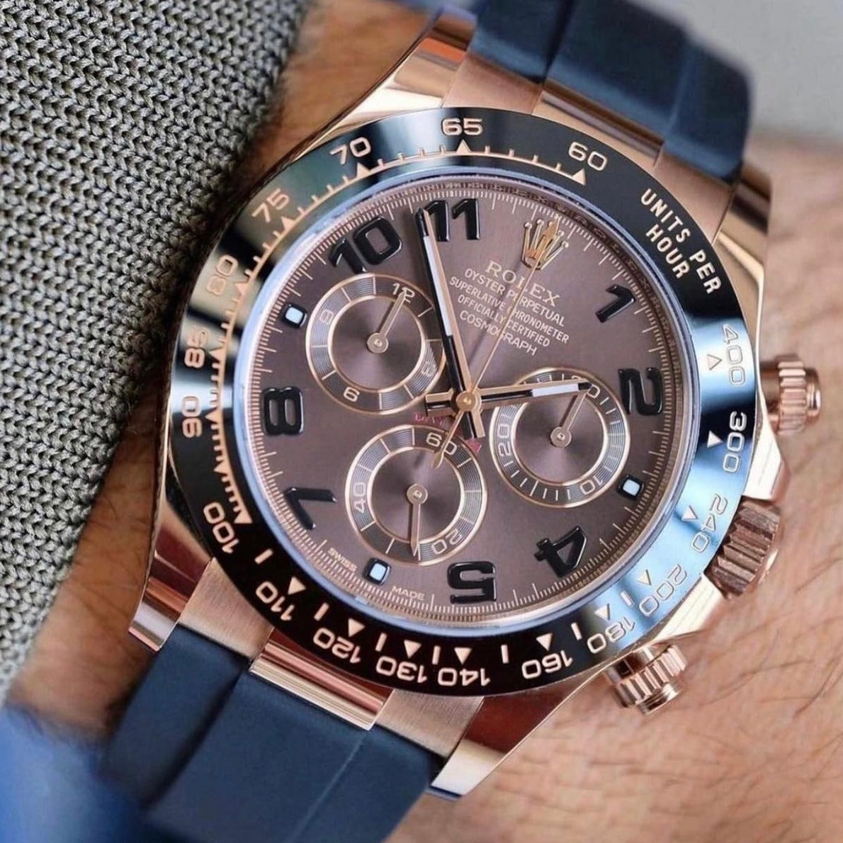 Amazing Rose gold Bezel Men's Luxury watch - AmazingBaba