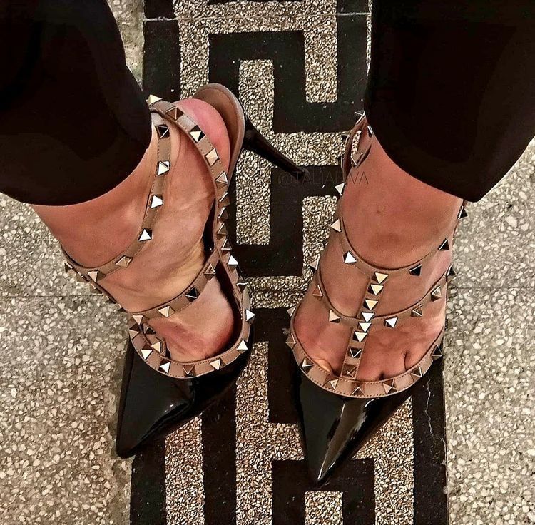 Amazing rockstud heels - AmazingBaba