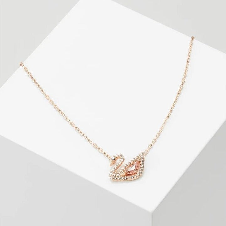 Diamond Swan Chain Pendant - AmazingBaba