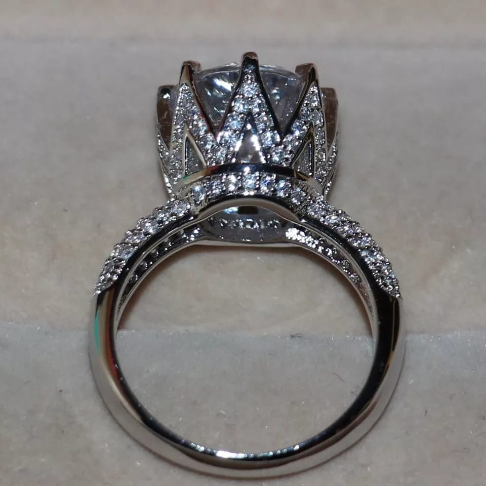 De-Felur Crown Ring - AmazingBaba