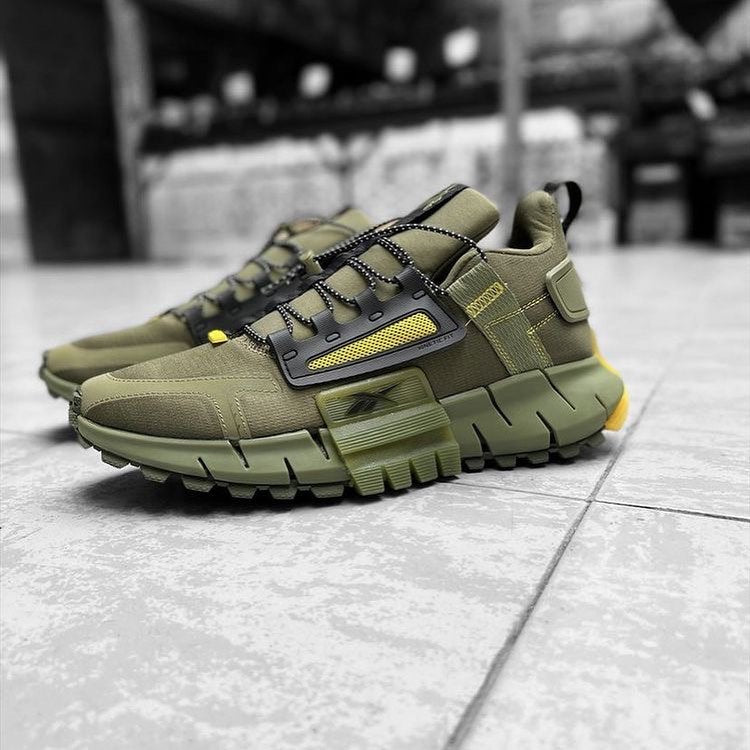 Amazing rbok zig kinetica army green shoes Amazing Baba