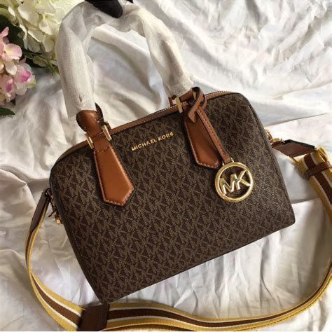 Mk speedy bag best sale