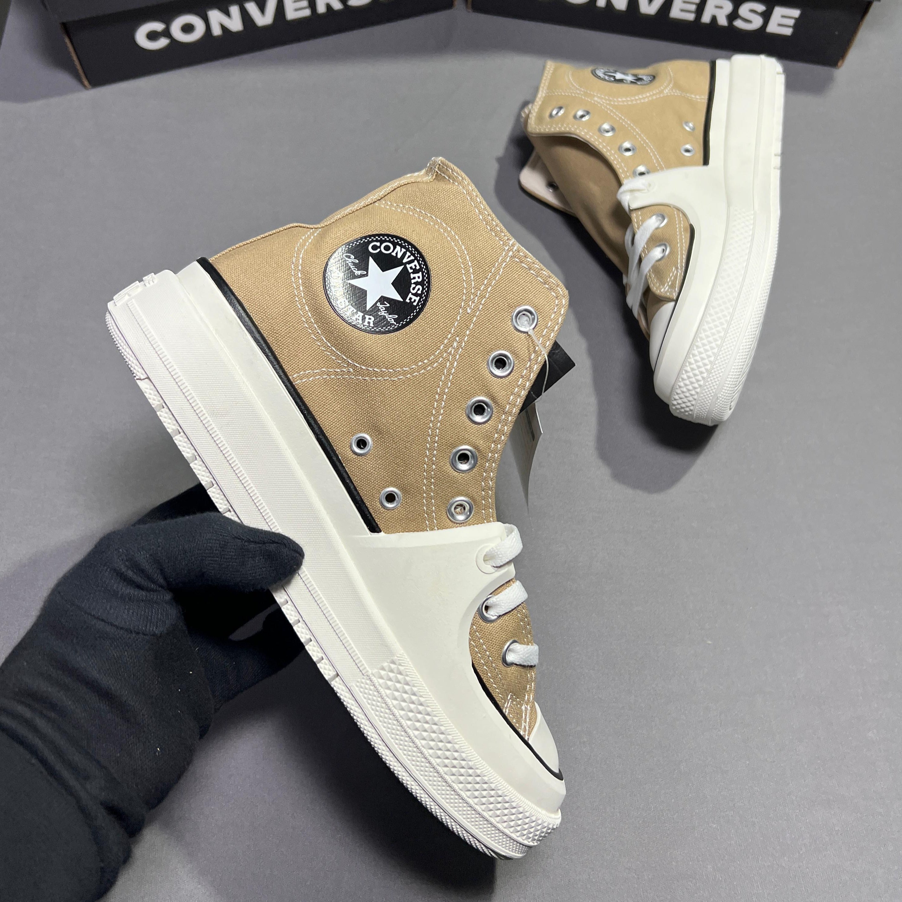 Amazing Converse Taylor All Star shoes - AmazingBaba