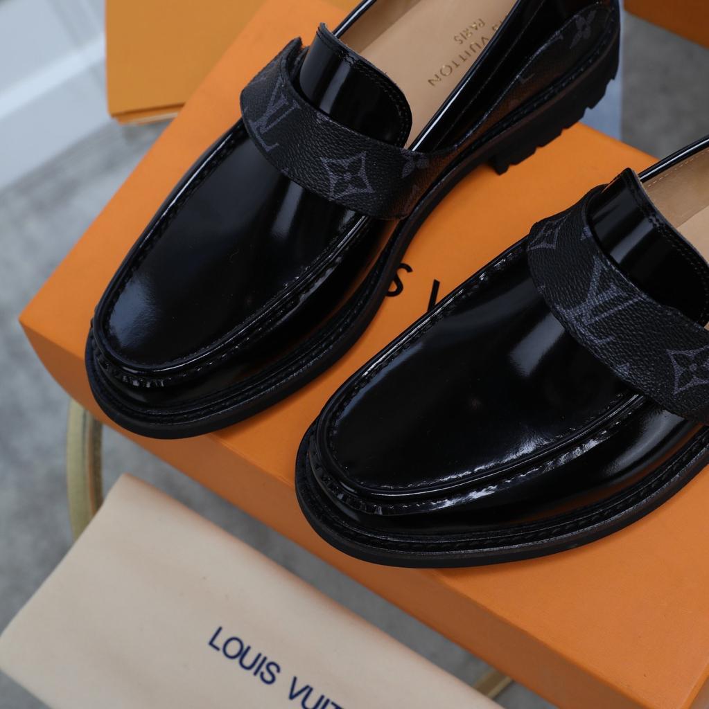Lv premium quality loafers shoes - AmazingBaba
