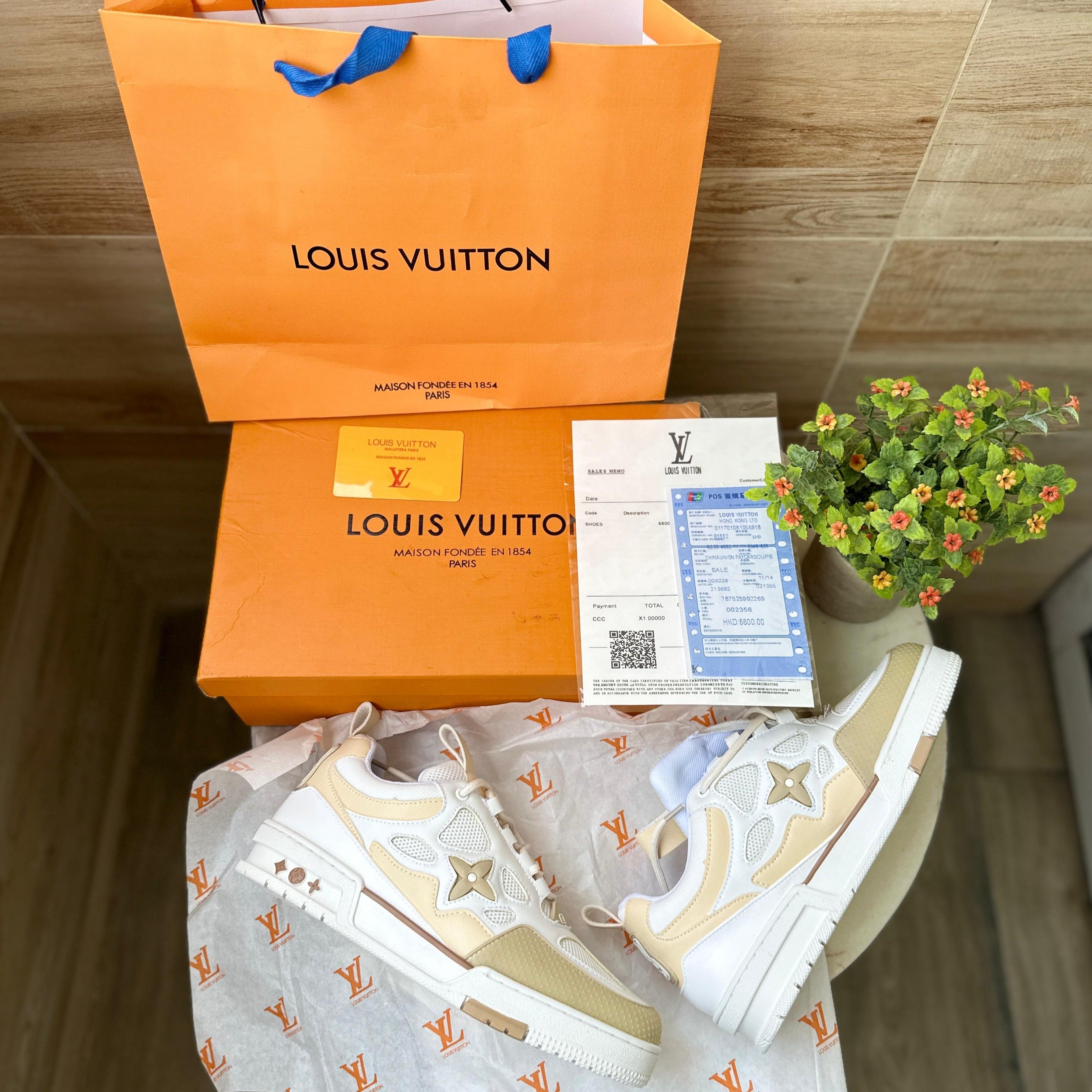 Lv ultra luxury sneakers shoes - AmazingBaba