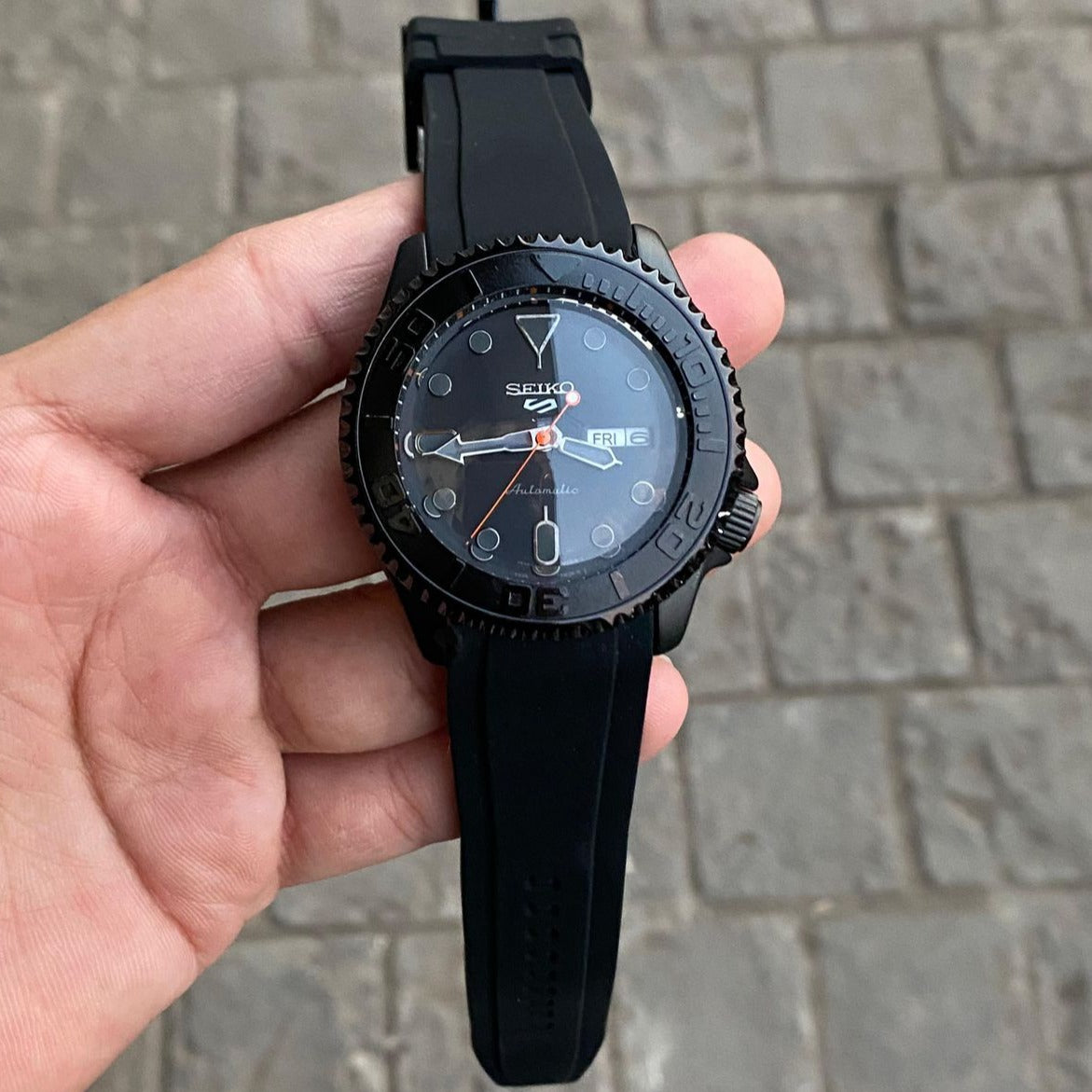 Amazing luxury premium quality black watch - AmazingBaba